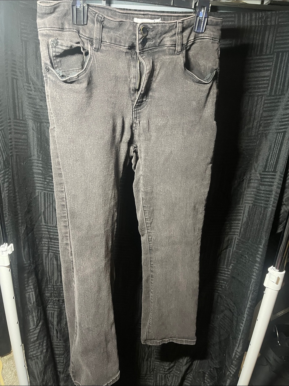 Tahari Women's Straight-Leg Jeans in Washed Gray